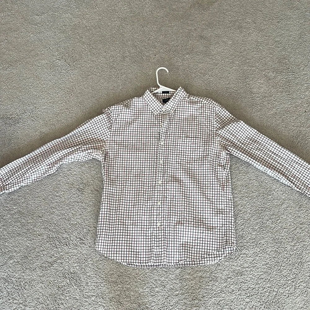 Men’s JCrew Long Sleeve Button Down Slim Fit grey and red patterned - Picture 1 of 5